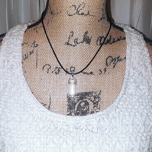 Crystal Quartz Chakra Healing Necklace - Picture 5 of 10